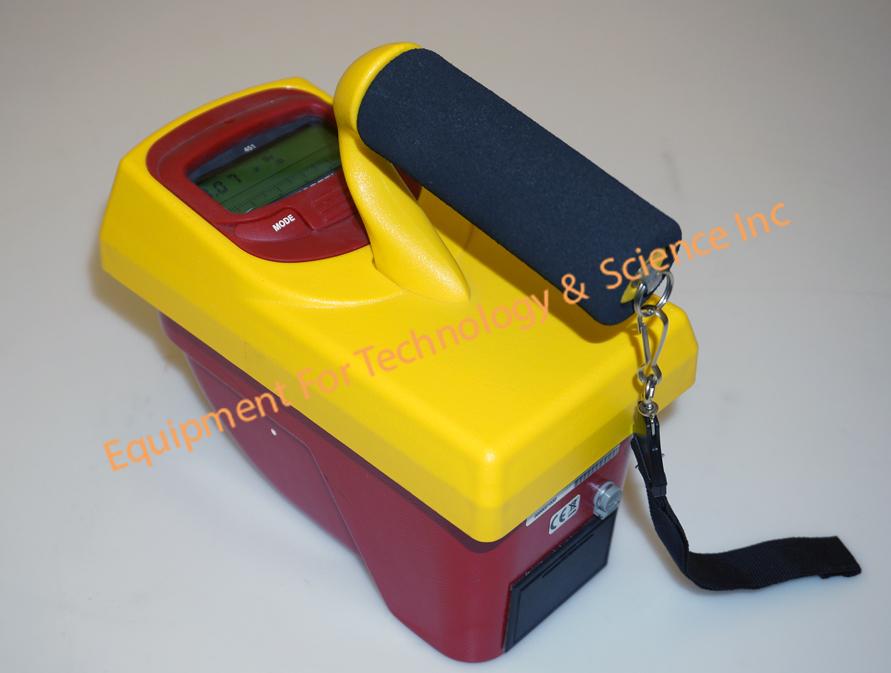 Fluke BiomedicalVictoreen 451P ion chamber survey meter with dose